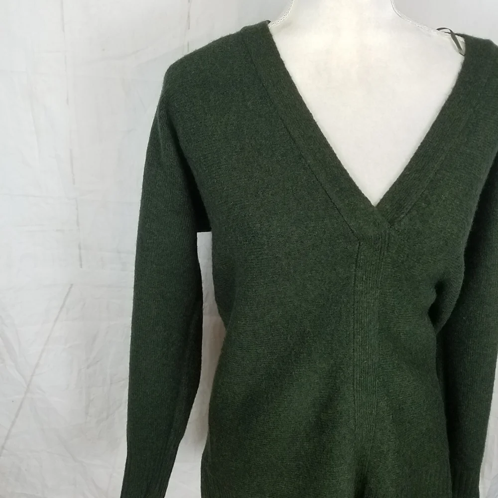 Cynthia Rowley green wool blend sweater